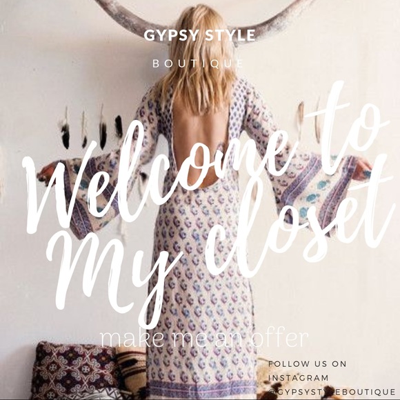 Love something? Make me an offer! 💗 - Picture 1 of 7